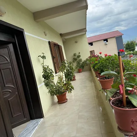 With Garden View Kamez