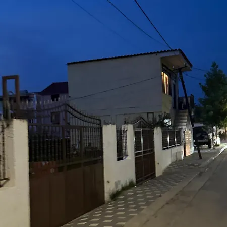 With Garden View בית הארחה Kamez