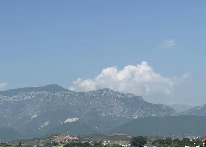 With Garden View Pensjonat Kamez